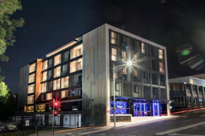 Гостиница Studio 8 Residences - Adults Only  Сидней